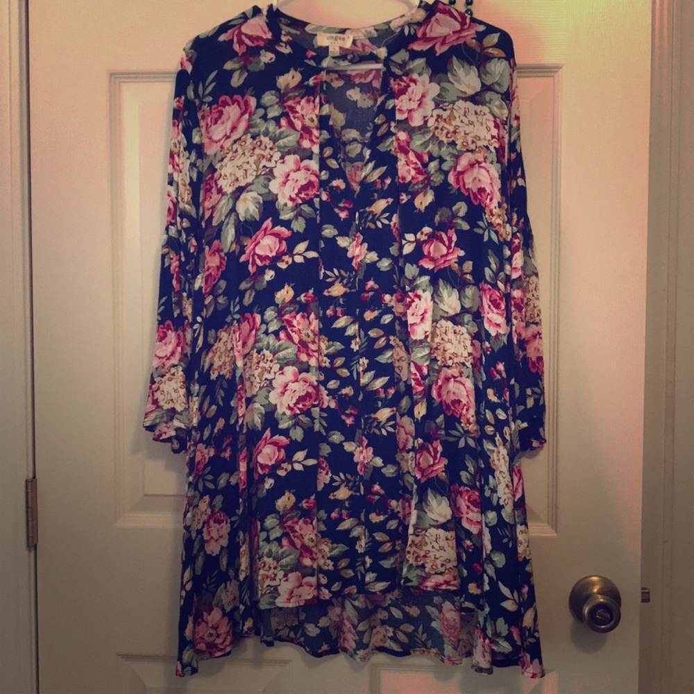 Floral Tunic - Picture 1 of 1